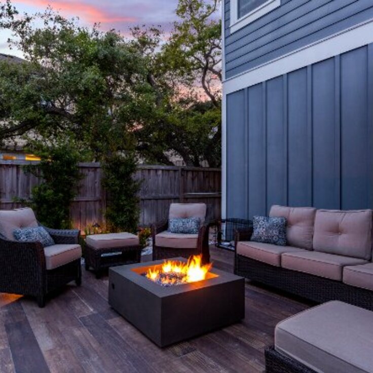 Cozy up with a Firepit: Benefits for your outdoor space