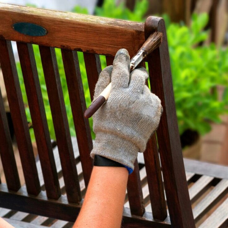 Transform Your Outdoor Space: A Step-by-Step Guide to Painting Garden Furniture (Garden Furniture)